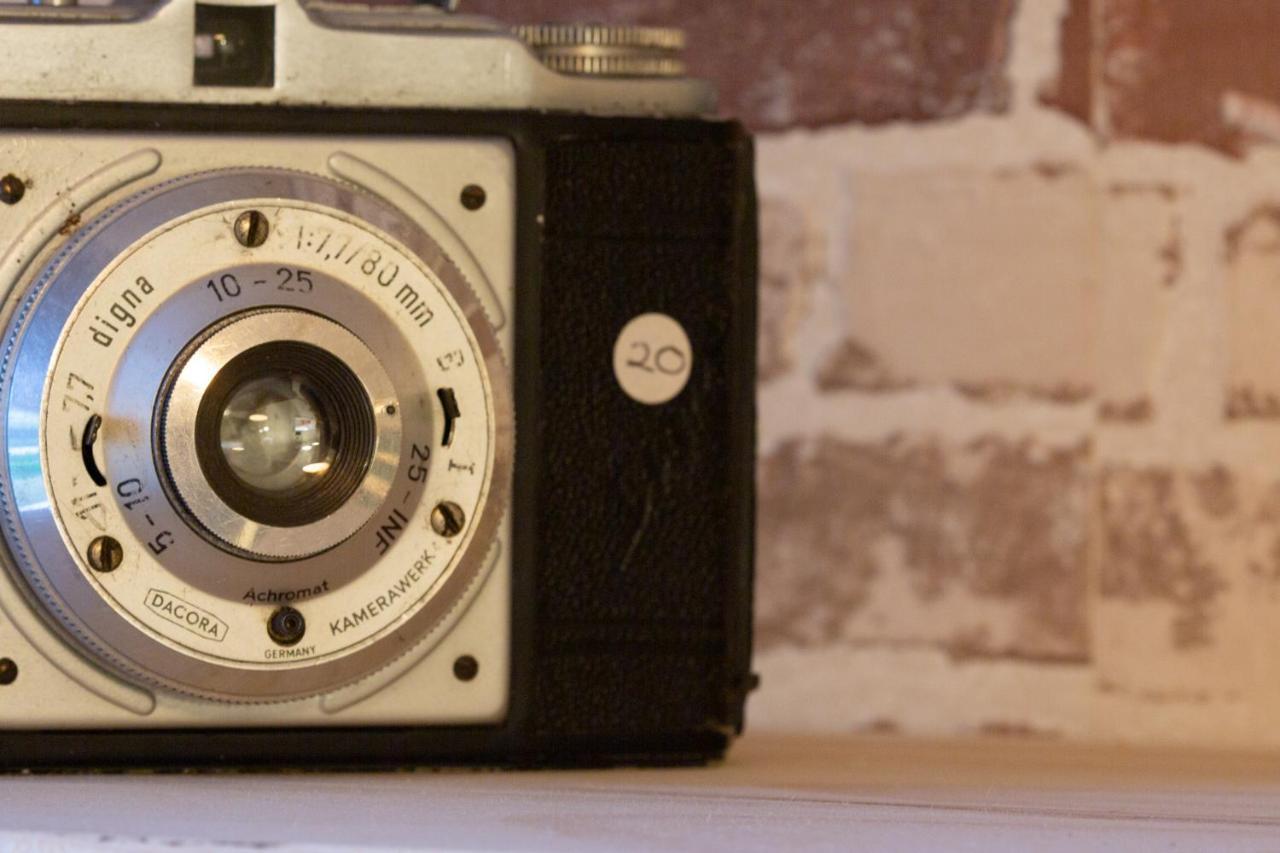 Vintage Movie The Luxury